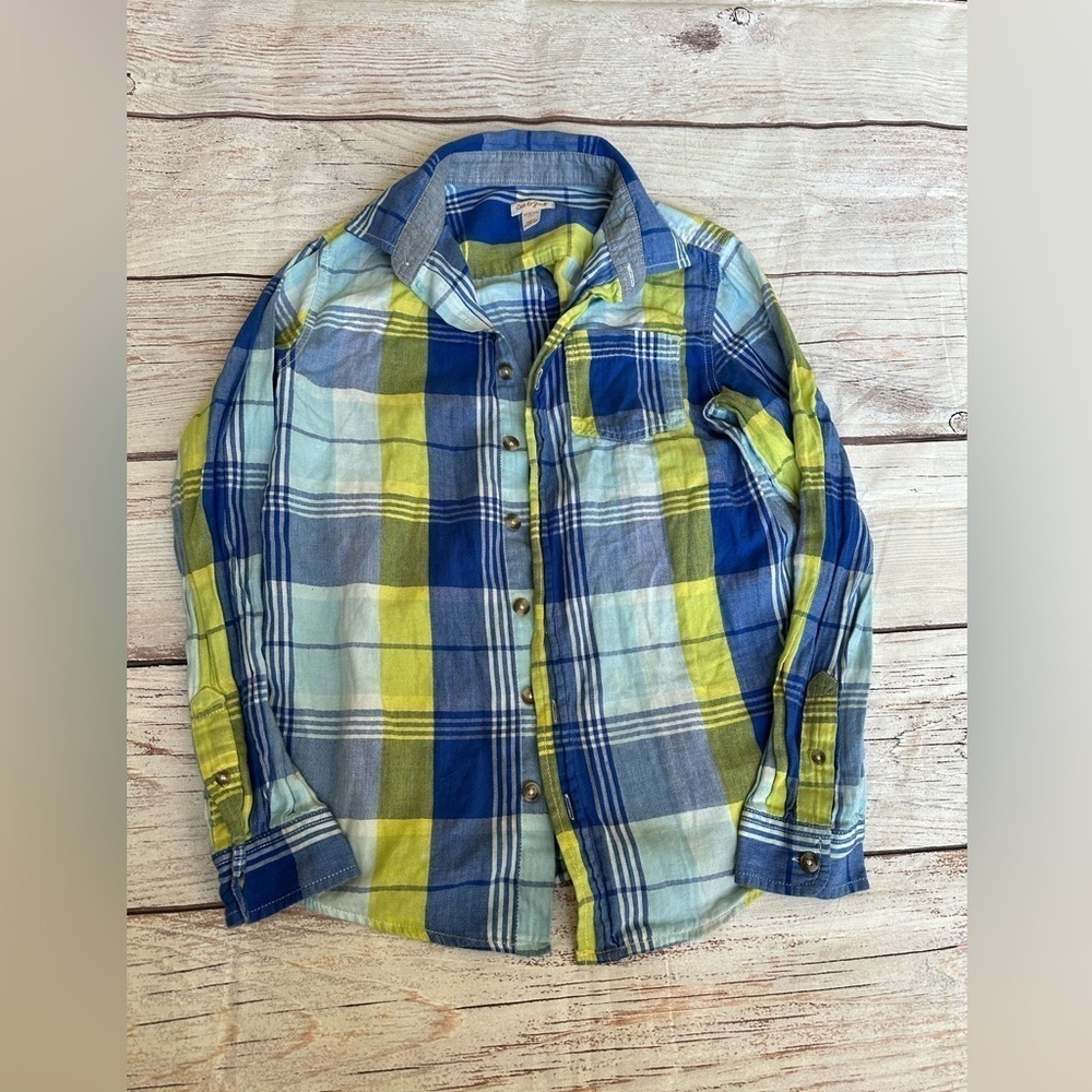 Boys flannel button up shirt yl 12/14